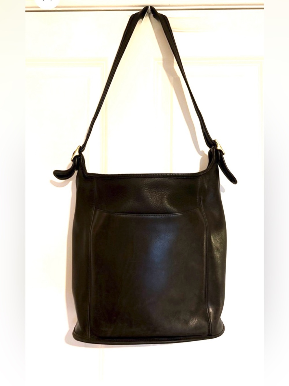 Vintage Coach 9060 Black Leather Shoulder Bag